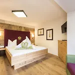 מלון Pure Panoramahotel Erika Superior ניוסטיפט אים סטובאיטל