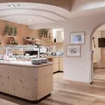 Pure Panoramahotel Erika Superior 酒店
