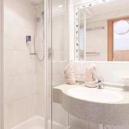 Pure Panoramahotel Erika Superior 施图拜河谷新施蒂夫特