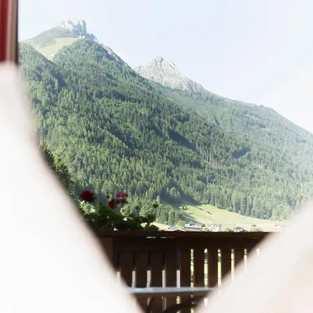 Erika Pure Panoramahotel Inklusive Stubai Super Card Neustift im Stubaital