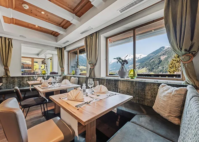 Pure Panoramahotel Erika Superior Hotel 3*